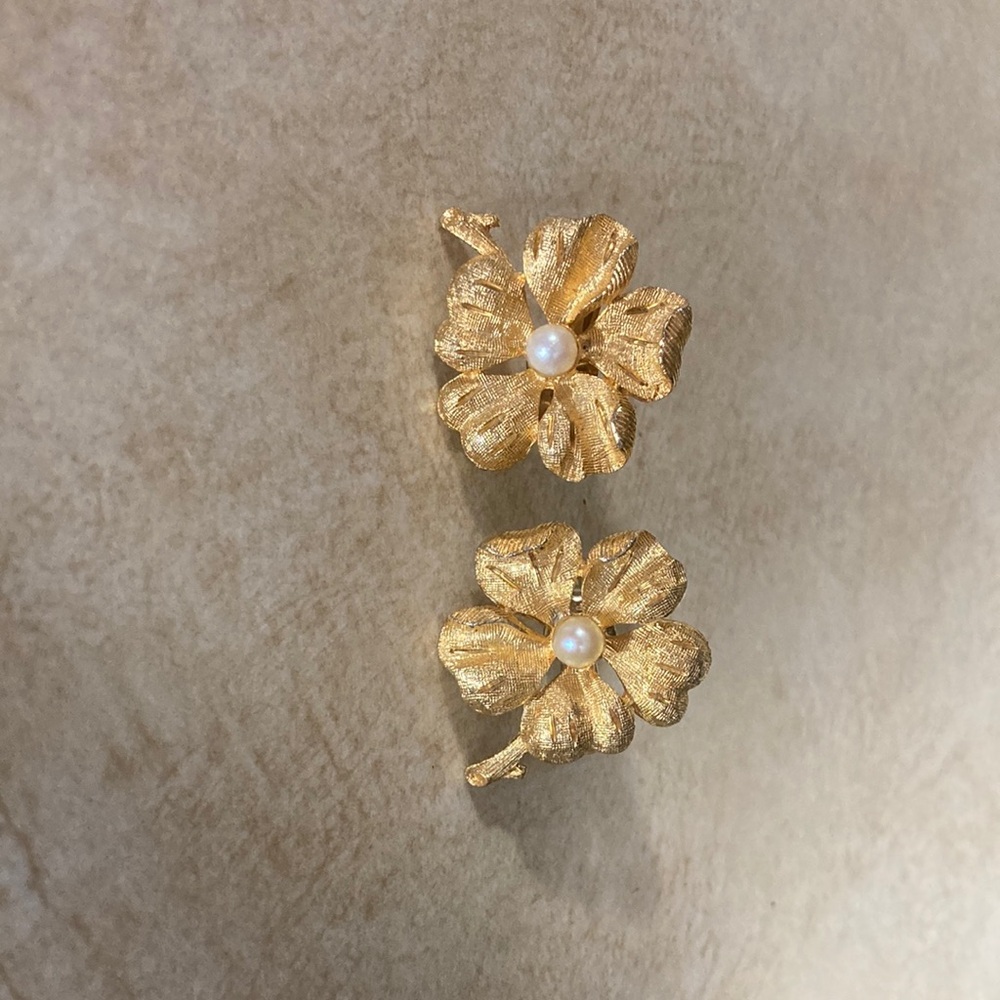 Vintage Francois Gold Toned Clip On Earrings With Faux Pearl